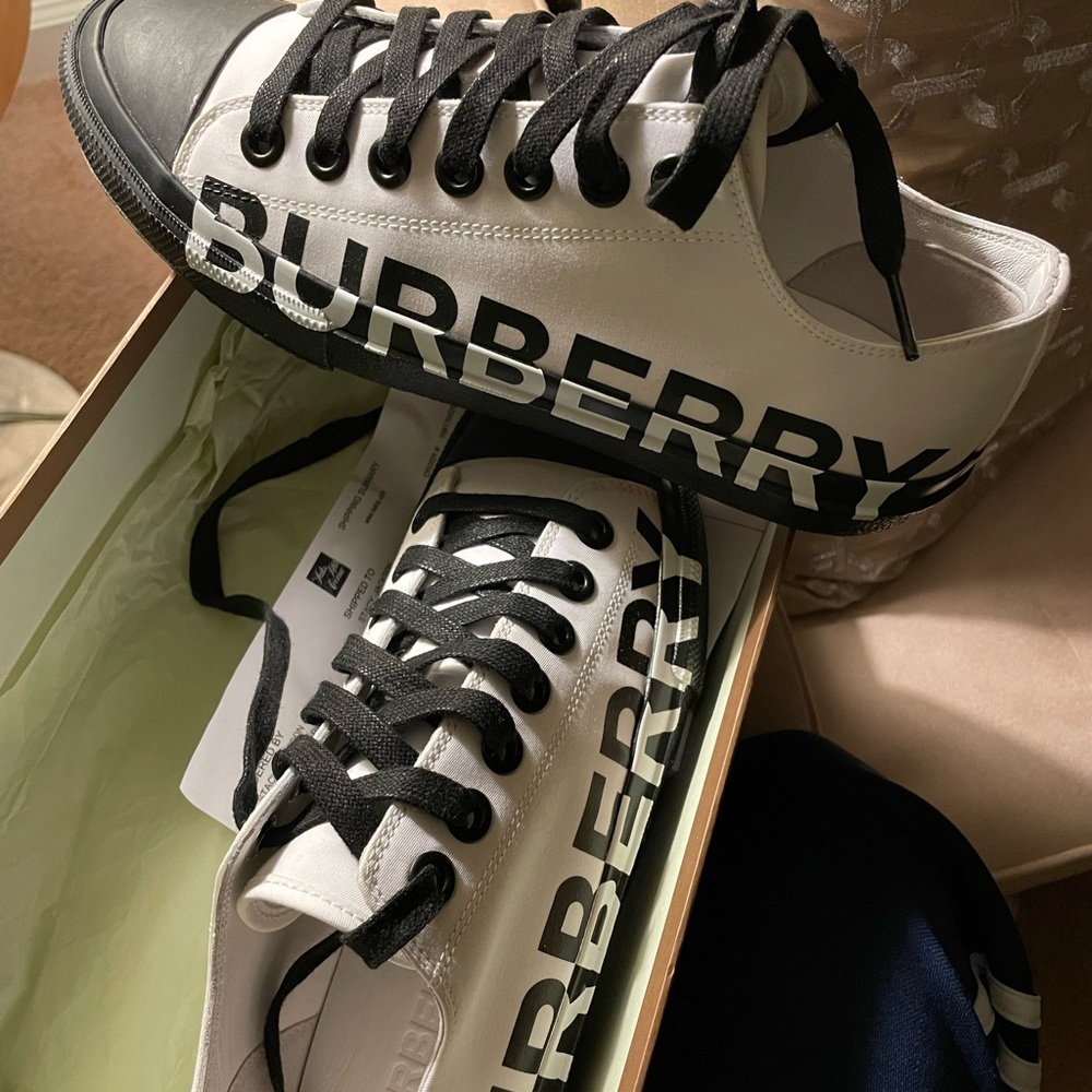 Burberry Sneakers